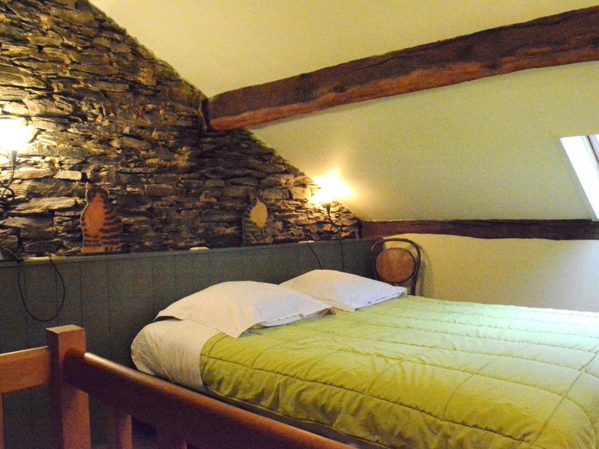 Villa With Hot Tub And Sauna Bièvre Zimmer foto